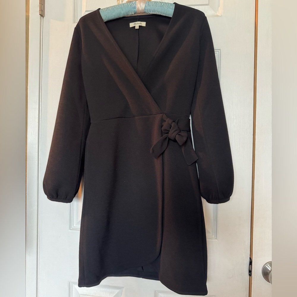MADEWELL Elegant Black Faux Wrap Dress